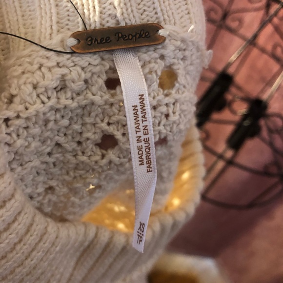 Sweater - Picture 4 of 5